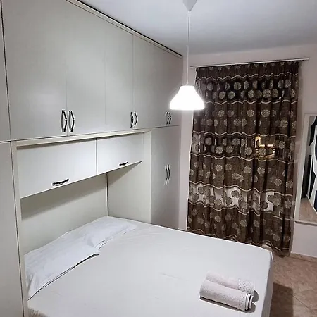 Promenade In City Centre Apartment *